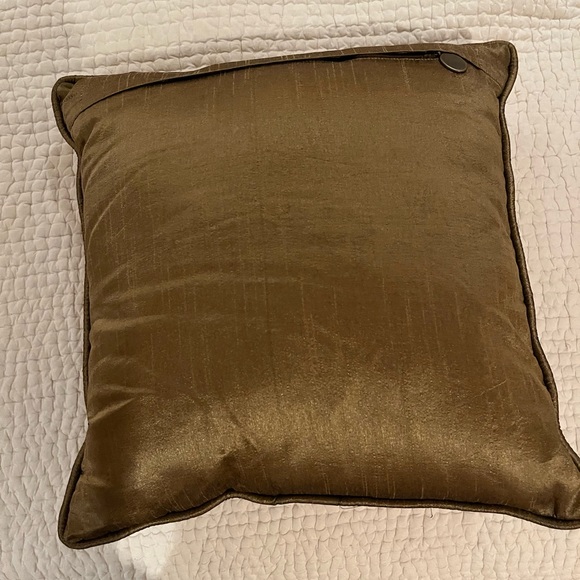 Plaid snowflake holiday pillow 15"x15" - Picture 2 of 3